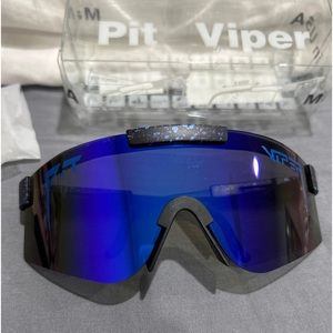 New Pit Vipers CO5